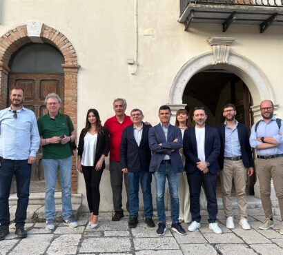 Don Matteo Prodi: “Abbiamo bisogno di amministratori profetici, capaci di abitare la sofferenza del popolo”