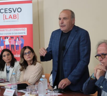 “Il Mantello Condiviso” per la Legalità. Il Cesvolab incontra gli studenti del “Del Balzo” di San Martino Valle Caudina